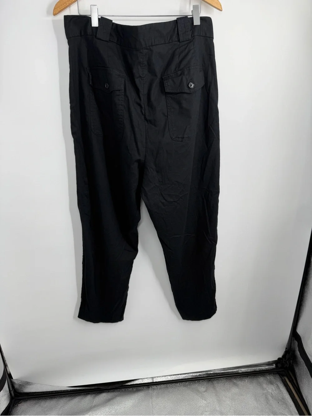 Banana Republic Linen Black Pants in size 16 XL